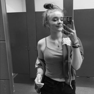 Meet your Posher, Brooke